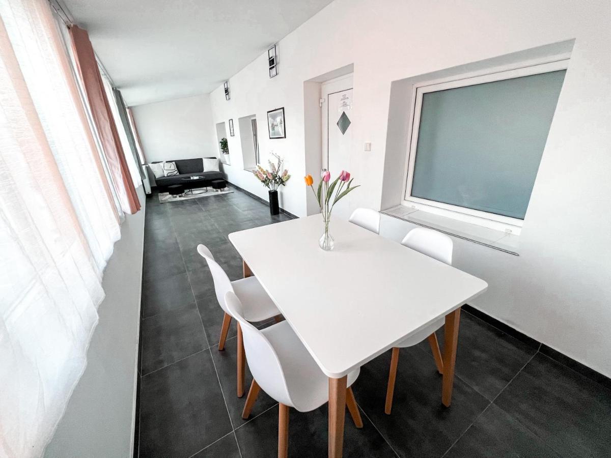 Williams Apartments Prag Exterior foto