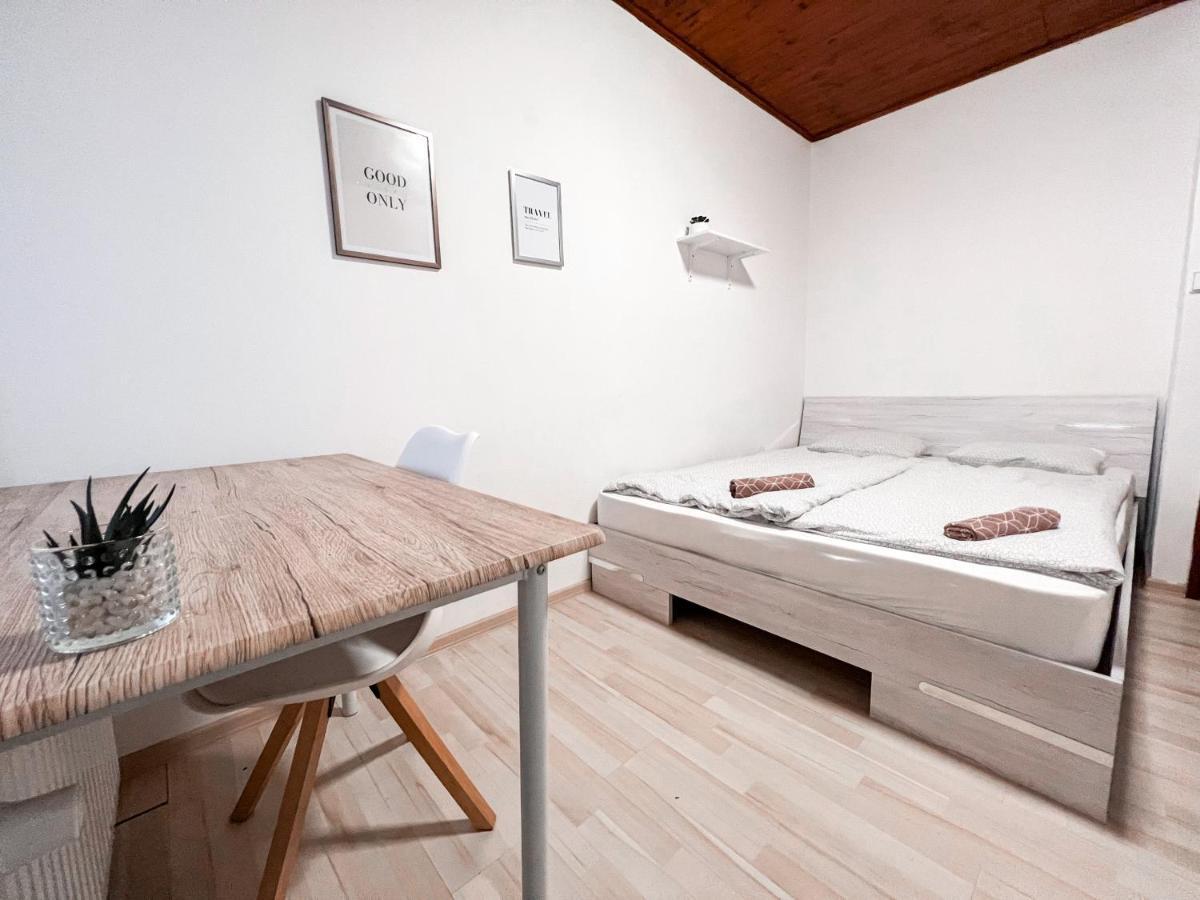 Williams Apartments Prag Exterior foto